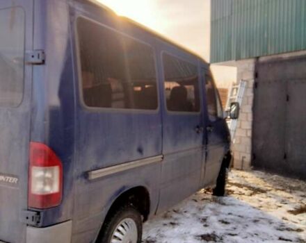 Синий Мерседес Sprinter, объемом двигателя 2.3 л и пробегом 360 тыс. км за 6500 $, фото 3 на Automoto.ua