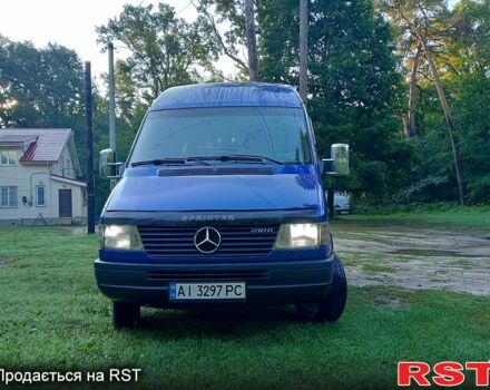 Синий Мерседес Sprinter, объемом двигателя 2.9 л и пробегом 677 тыс. км за 12000 $, фото 2 на Automoto.ua