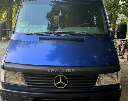 Синий Мерседес Sprinter, объемом двигателя 2.9 л и пробегом 555 тыс. км за 5500 $, фото 2 на Automoto.ua