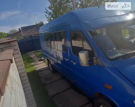 Синій Мерседес Sprinter, об'ємом двигуна 0 л та пробігом 125 тис. км за 6500 $, фото 1 на Automoto.ua