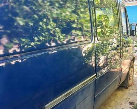 Синий Мерседес Sprinter, объемом двигателя 0 л и пробегом 345 тыс. км за 6900 $, фото 8 на Automoto.ua