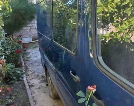 Синий Мерседес Sprinter, объемом двигателя 0 л и пробегом 345 тыс. км за 6900 $, фото 5 на Automoto.ua