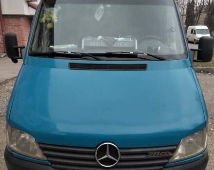 Синий Мерседес Sprinter, объемом двигателя 2.1 л и пробегом 700 тыс. км за 5500 $, фото 2 на Automoto.ua