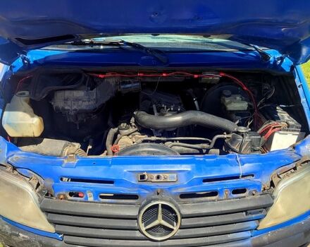 Синий Мерседес Sprinter, объемом двигателя 2.1 л и пробегом 111 тыс. км за 7900 $, фото 3 на Automoto.ua