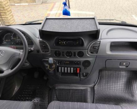 Синий Мерседес Sprinter, объемом двигателя 2.3 л и пробегом 357 тыс. км за 8900 $, фото 19 на Automoto.ua