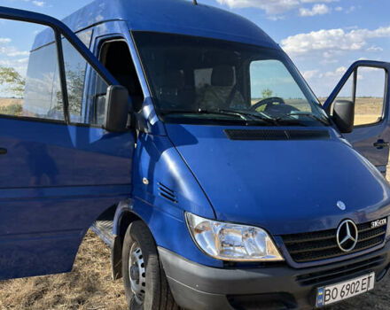 Синий Мерседес Sprinter, объемом двигателя 2.69 л и пробегом 381 тыс. км за 8200 $, фото 3 на Automoto.ua