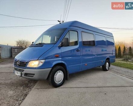 Синий Мерседес Sprinter, объемом двигателя 2.7 л и пробегом 260 тыс. км за 8200 $, фото 1 на Automoto.ua