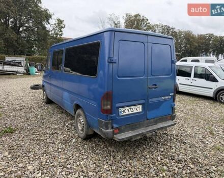 Синий Мерседес Sprinter, объемом двигателя 2.1 л и пробегом 350 тыс. км за 4800 $, фото 4 на Automoto.ua