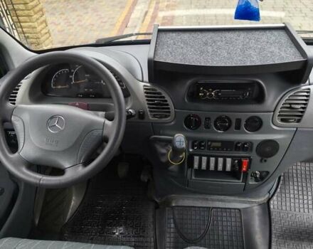 Синий Мерседес Sprinter, объемом двигателя 2.3 л и пробегом 357 тыс. км за 8900 $, фото 18 на Automoto.ua