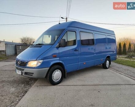Синий Мерседес Sprinter, объемом двигателя 2.7 л и пробегом 260 тыс. км за 8200 $, фото 4 на Automoto.ua