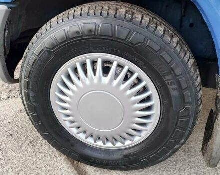 Синий Мерседес Sprinter, объемом двигателя 2.7 л и пробегом 260 тыс. км за 8200 $, фото 10 на Automoto.ua