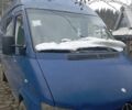 Синий Мерседес Sprinter, объемом двигателя 2.2 л и пробегом 307 тыс. км за 4000 $, фото 1 на Automoto.ua
