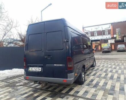 Синій Мерседес Sprinter, об'ємом двигуна 0 л та пробігом 250 тис. км за 8100 $, фото 4 на Automoto.ua