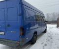 Синий Мерседес Sprinter, объемом двигателя 2.7 л и пробегом 720 тыс. км за 9600 $, фото 3 на Automoto.ua