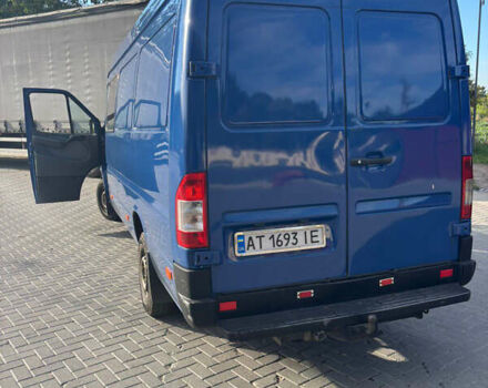 Синий Мерседес Sprinter, объемом двигателя 2.7 л и пробегом 450 тыс. км за 10500 $, фото 5 на Automoto.ua