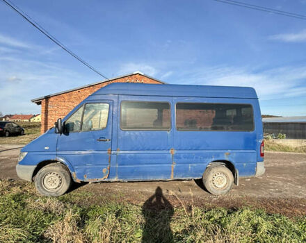 Синій Мерседес Sprinter, об'ємом двигуна 2.2 л та пробігом 447 тис. км за 4500 $, фото 4 на Automoto.ua