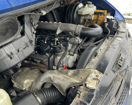 Синий Мерседес Sprinter, объемом двигателя 2.7 л и пробегом 720 тыс. км за 9600 $, фото 11 на Automoto.ua