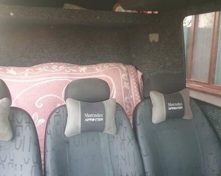 Синий Мерседес Sprinter, объемом двигателя 2.7 л и пробегом 225 тыс. км за 10350 $, фото 9 на Automoto.ua