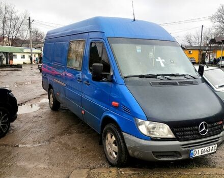 Синий Мерседес Sprinter, объемом двигателя 2.7 л и пробегом 200 тыс. км за 9200 $, фото 1 на Automoto.ua