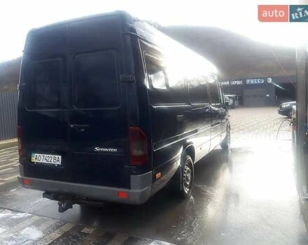 Синій Мерседес Sprinter, об'ємом двигуна 0 л та пробігом 250 тис. км за 8100 $, фото 6 на Automoto.ua