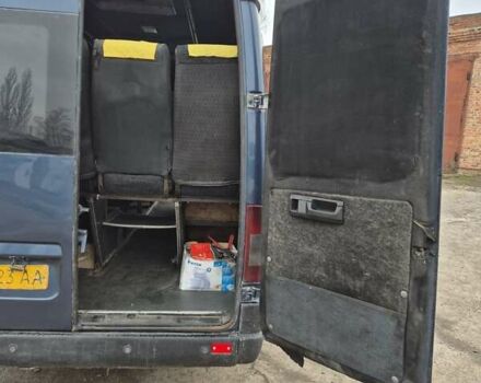 Синий Мерседес Sprinter, объемом двигателя 2.2 л и пробегом 300 тыс. км за 6500 $, фото 10 на Automoto.ua