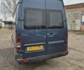 Синий Мерседес Sprinter, объемом двигателя 2.2 л и пробегом 300 тыс. км за 6500 $, фото 3 на Automoto.ua