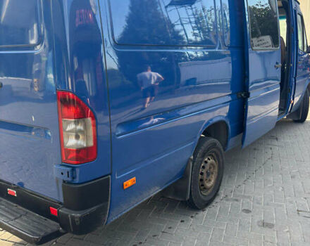 Синий Мерседес Sprinter, объемом двигателя 2.7 л и пробегом 450 тыс. км за 10500 $, фото 3 на Automoto.ua