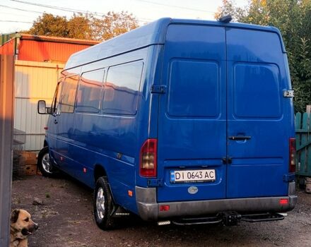 Синий Мерседес Sprinter, объемом двигателя 2.7 л и пробегом 200 тыс. км за 9200 $, фото 3 на Automoto.ua