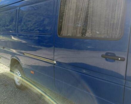 Синий Мерседес Sprinter, объемом двигателя 2.69 л и пробегом 170 тыс. км за 10900 $, фото 1 на Automoto.ua