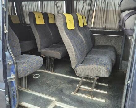 Синий Мерседес Sprinter, объемом двигателя 2.2 л и пробегом 300 тыс. км за 6500 $, фото 7 на Automoto.ua