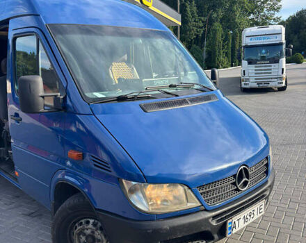 Синий Мерседес Sprinter, объемом двигателя 2.7 л и пробегом 450 тыс. км за 10500 $, фото 1 на Automoto.ua