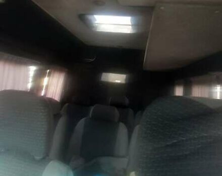 Синий Мерседес Sprinter, объемом двигателя 2.1 л и пробегом 480 тыс. км за 8000 $, фото 4 на Automoto.ua