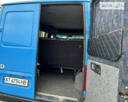 Синій Мерседес Sprinter, об'ємом двигуна 2.7 л та пробігом 500 тис. км за 7700 $, фото 4 на Automoto.ua