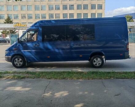 Синий Мерседес Sprinter, объемом двигателя 2.7 л и пробегом 560 тыс. км за 13000 $, фото 6 на Automoto.ua