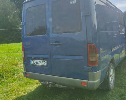 Синий Мерседес Sprinter, объемом двигателя 2.2 л и пробегом 350 тыс. км за 9000 $, фото 3 на Automoto.ua