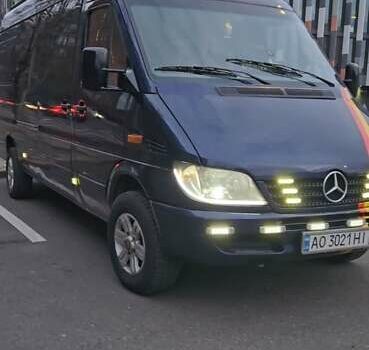 Синий Мерседес Sprinter, объемом двигателя 2.2 л и пробегом 890 тыс. км за 8800 $, фото 14 на Automoto.ua