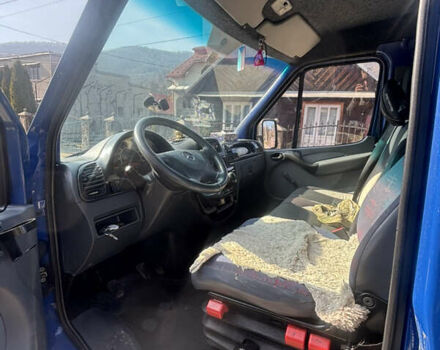Синий Мерседес Sprinter, объемом двигателя 2.69 л и пробегом 140 тыс. км за 10500 $, фото 5 на Automoto.ua