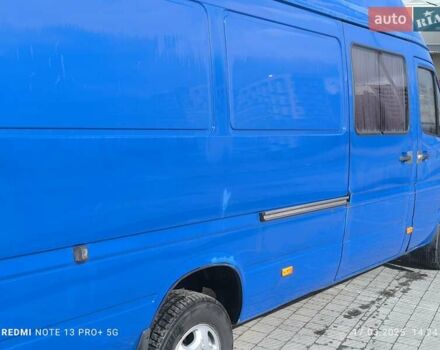 Синий Мерседес Sprinter, объемом двигателя 2.69 л и пробегом 360 тыс. км за 10500 $, фото 4 на Automoto.ua