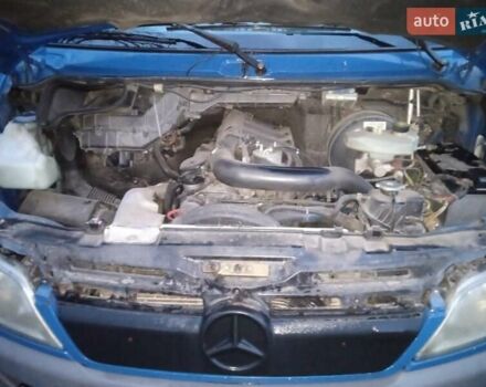 Синий Мерседес Sprinter, объемом двигателя 2.2 л и пробегом 850 тыс. км за 8950 $, фото 6 на Automoto.ua