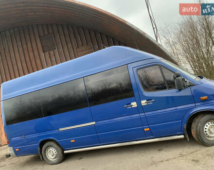 Синий Мерседес Sprinter, объемом двигателя 2.69 л и пробегом 320 тыс. км за 14000 $, фото 6 на Automoto.ua