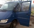 Синій Мерседес Sprinter, об'ємом двигуна 2.1 л та пробігом 396 тис. км за 9300 $, фото 3 на Automoto.ua