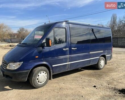 Синий Мерседес Sprinter, объемом двигателя 2.15 л и пробегом 719 тыс. км за 5000 $, фото 1 на Automoto.ua