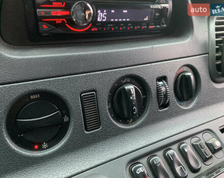 Синий Мерседес Sprinter, объемом двигателя 2.69 л и пробегом 320 тыс. км за 14000 $, фото 28 на Automoto.ua