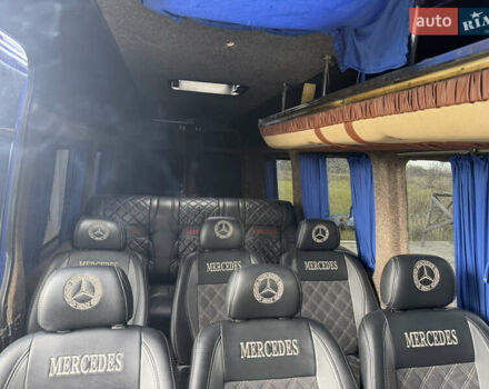 Синий Мерседес Sprinter, объемом двигателя 2.1 л и пробегом 582 тыс. км за 13500 $, фото 14 на Automoto.ua