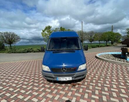 Синий Мерседес Sprinter, объемом двигателя 2.15 л и пробегом 500 тыс. км за 9999 $, фото 1 на Automoto.ua