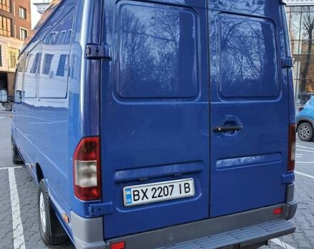 Синий Мерседес Sprinter, объемом двигателя 2.15 л и пробегом 827 тыс. км за 11700 $, фото 4 на Automoto.ua