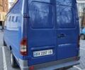 Синий Мерседес Sprinter, объемом двигателя 2.15 л и пробегом 827 тыс. км за 11700 $, фото 4 на Automoto.ua