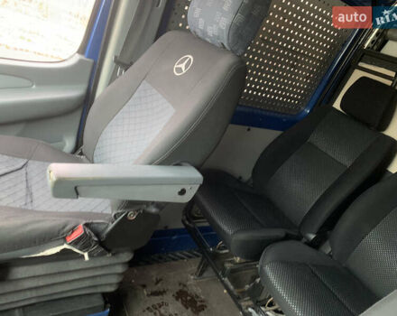 Синий Мерседес Sprinter, объемом двигателя 2.69 л и пробегом 320 тыс. км за 14000 $, фото 26 на Automoto.ua