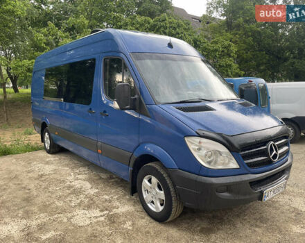 Синий Мерседес Sprinter, объемом двигателя 2.1 л и пробегом 640 тыс. км за 12800 $, фото 6 на Automoto.ua