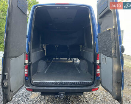 Синий Мерседес Sprinter, объемом двигателя 2.1 л и пробегом 640 тыс. км за 12800 $, фото 20 на Automoto.ua